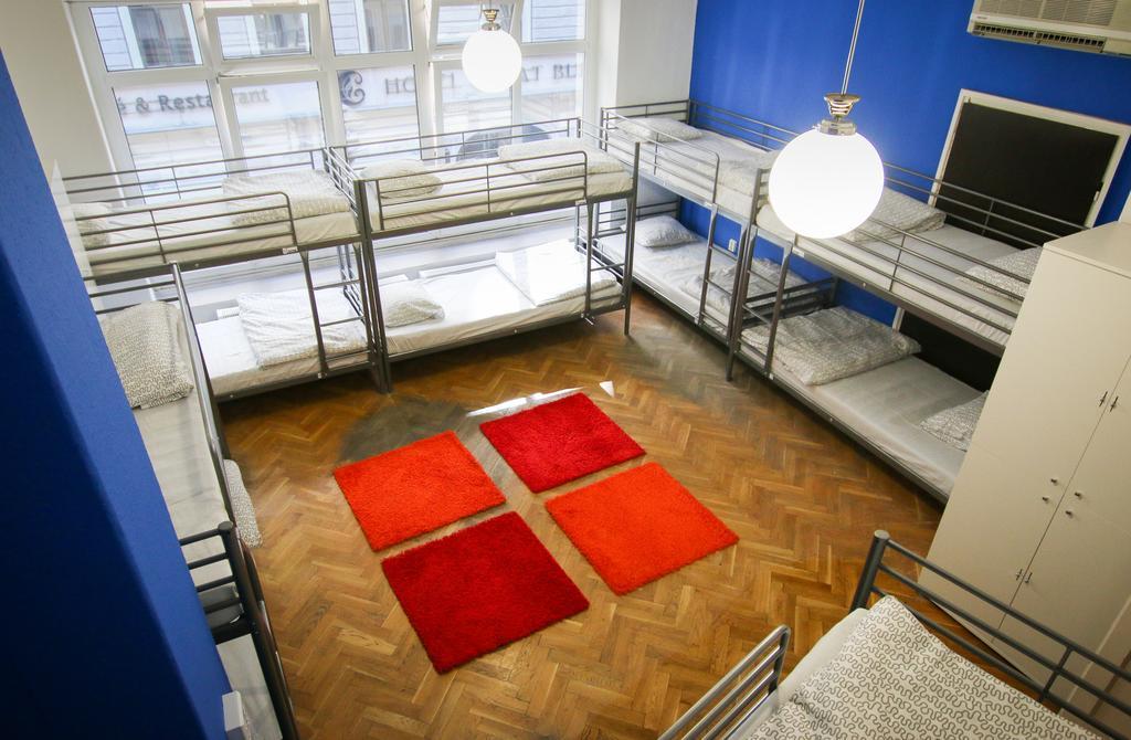 Cooltour Hostel Budapest Room photo