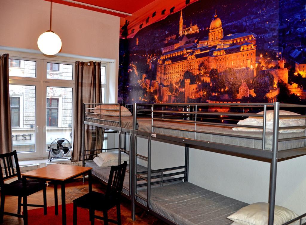 Cooltour Hostel Budapest Exterior photo